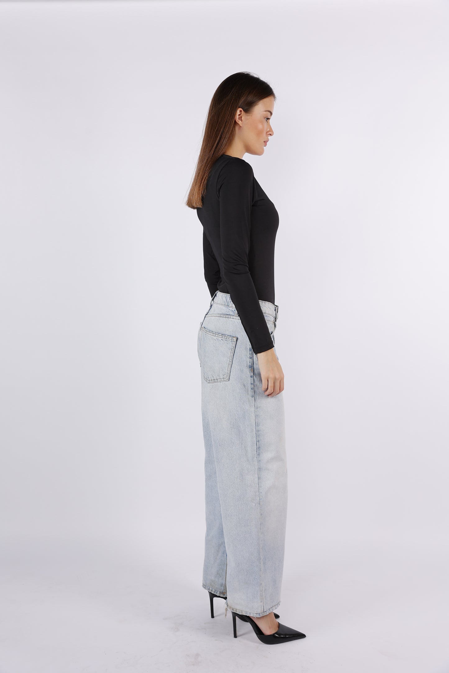 Long Sleeve V-Neck Bodysuit